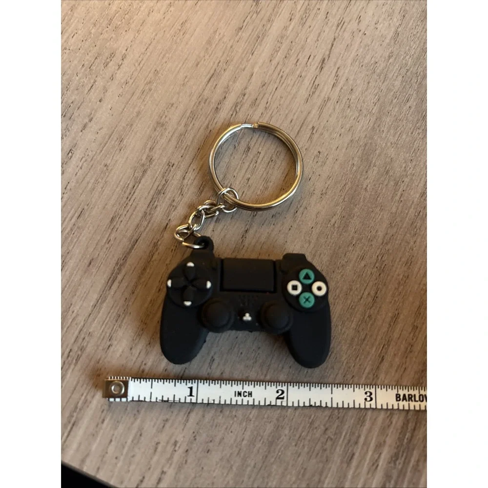 PlayStation Controller  ** Keychain ** BLACK‎